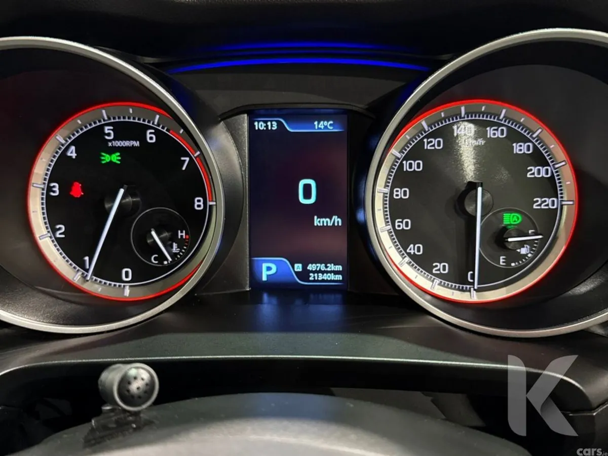 Suzuki Swift Hatchback, Petrol Hybrid, 2022, Silver