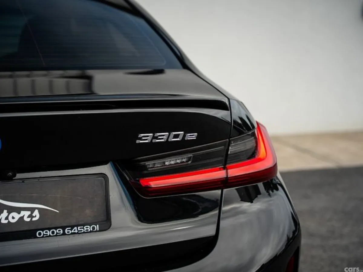 BMW 3-Series Saloon, Petrol Plug-in Hybrid, 2024, Black