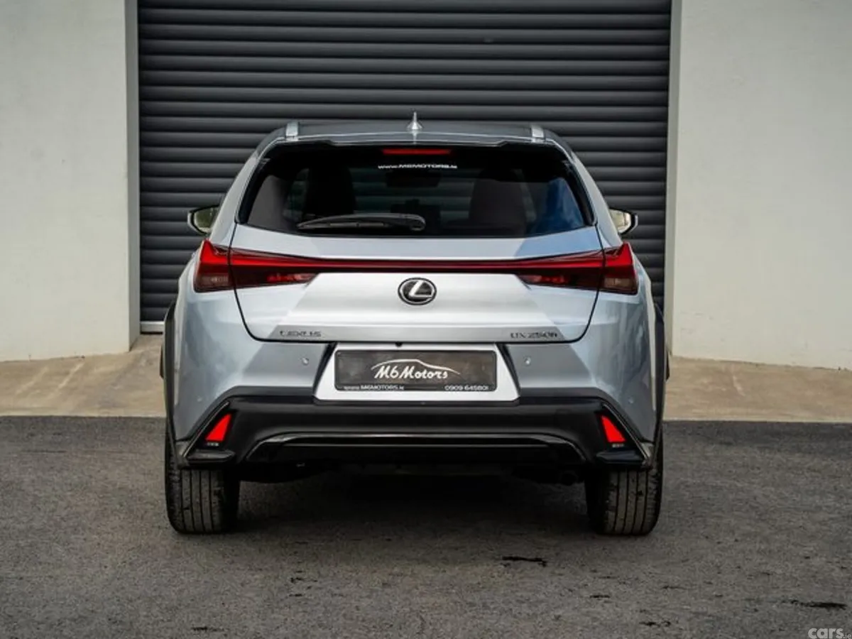 Lexus UX Estate, Petrol Hybrid, 2023, Silver