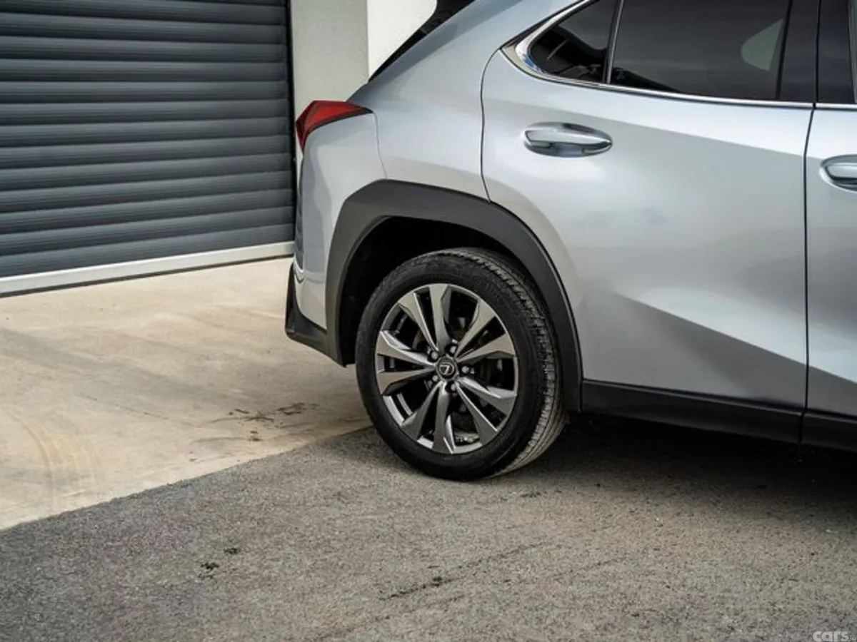 Lexus UX Estate, Petrol Hybrid, 2023, Silver