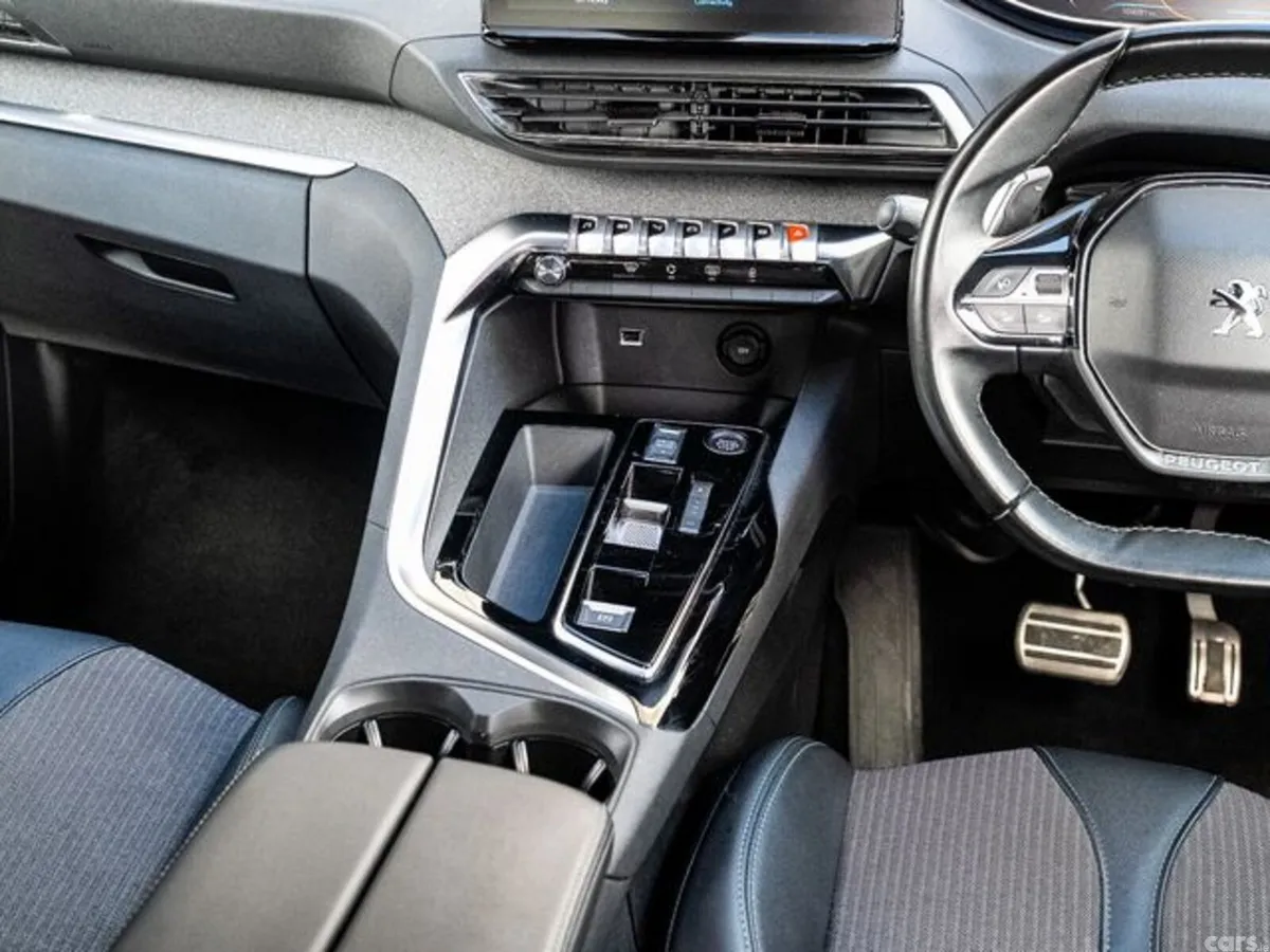 Peugeot 3008 MPV, Diesel, 2024, Grey