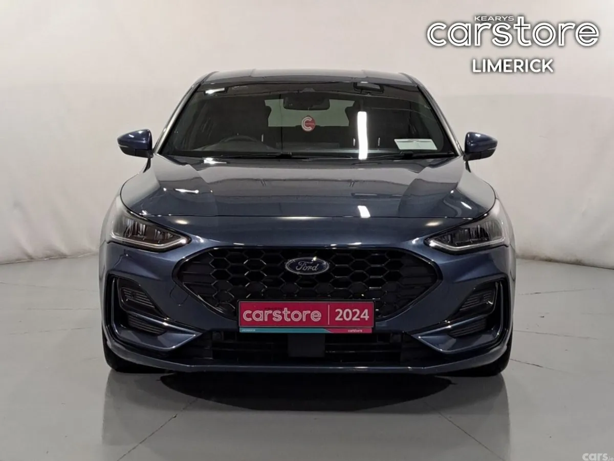 Ford Focus Hatchback, Diesel, 2024, Blue