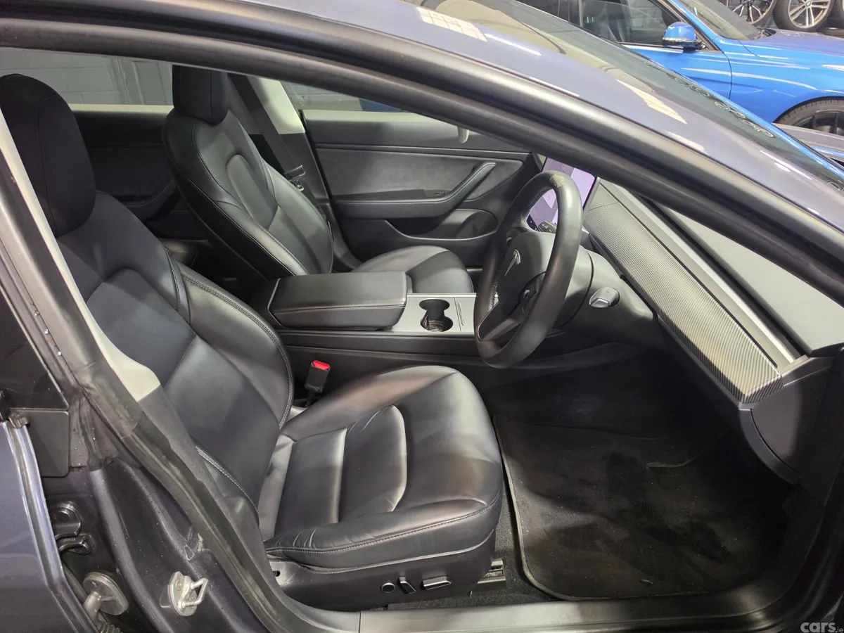 Tesla Model 3 Saloon, Electric, 2021, Grey