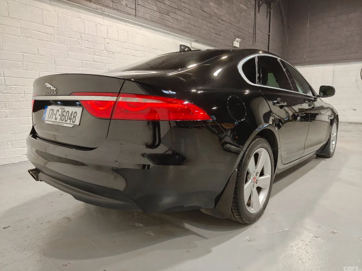 Jaguar XF Saloon, Diesel, 2017, Black