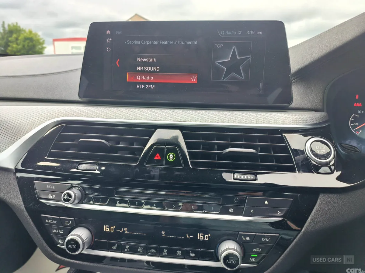 BMW 5-Series Saloon, Petrol Hybrid, 2019, Black