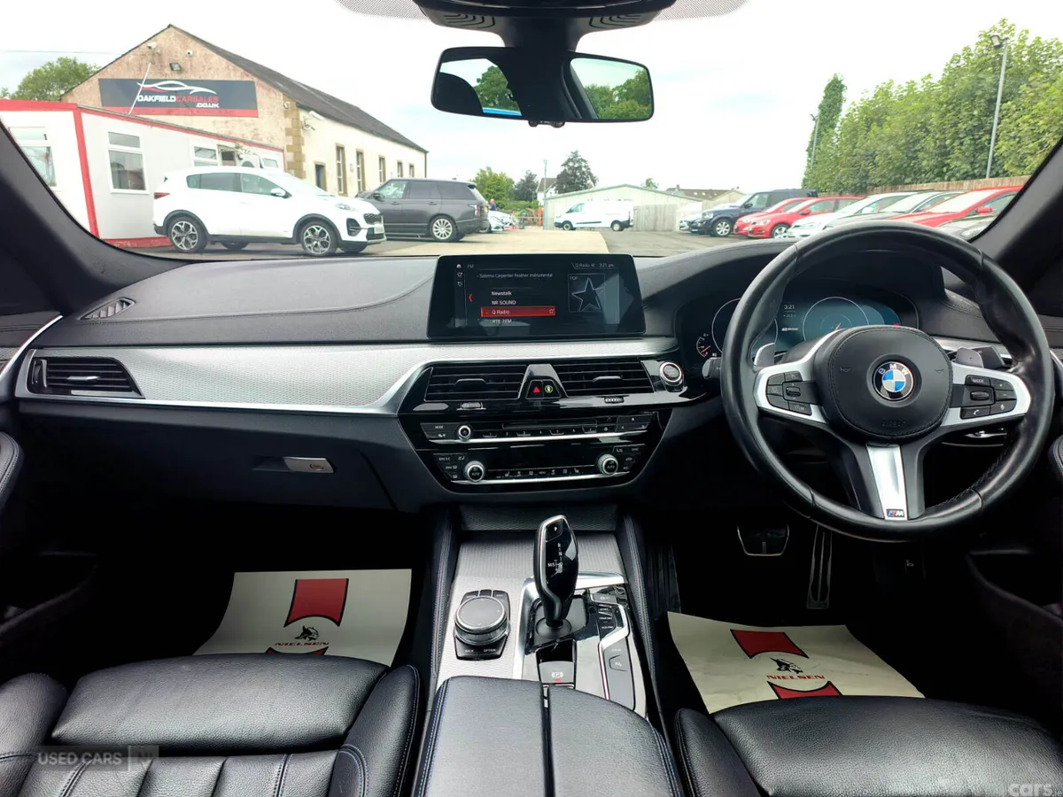 BMW 5-Series Saloon, Petrol Hybrid, 2019, Black