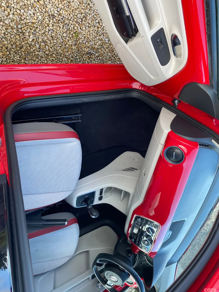 Volkswagen up! Hatchback, Petrol, 2014, Red
