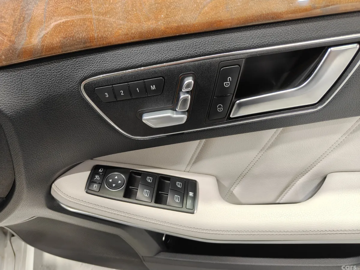 Mercedes-Benz E-Class Saloon, Diesel Hybrid, 2014, Silver
