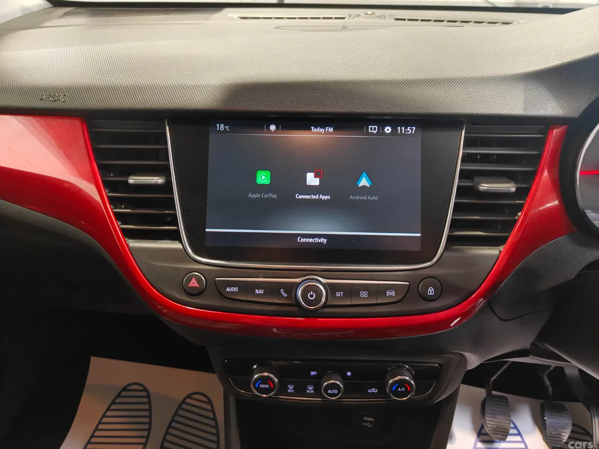 Opel Crossland X SUV, Petrol, 2021, White