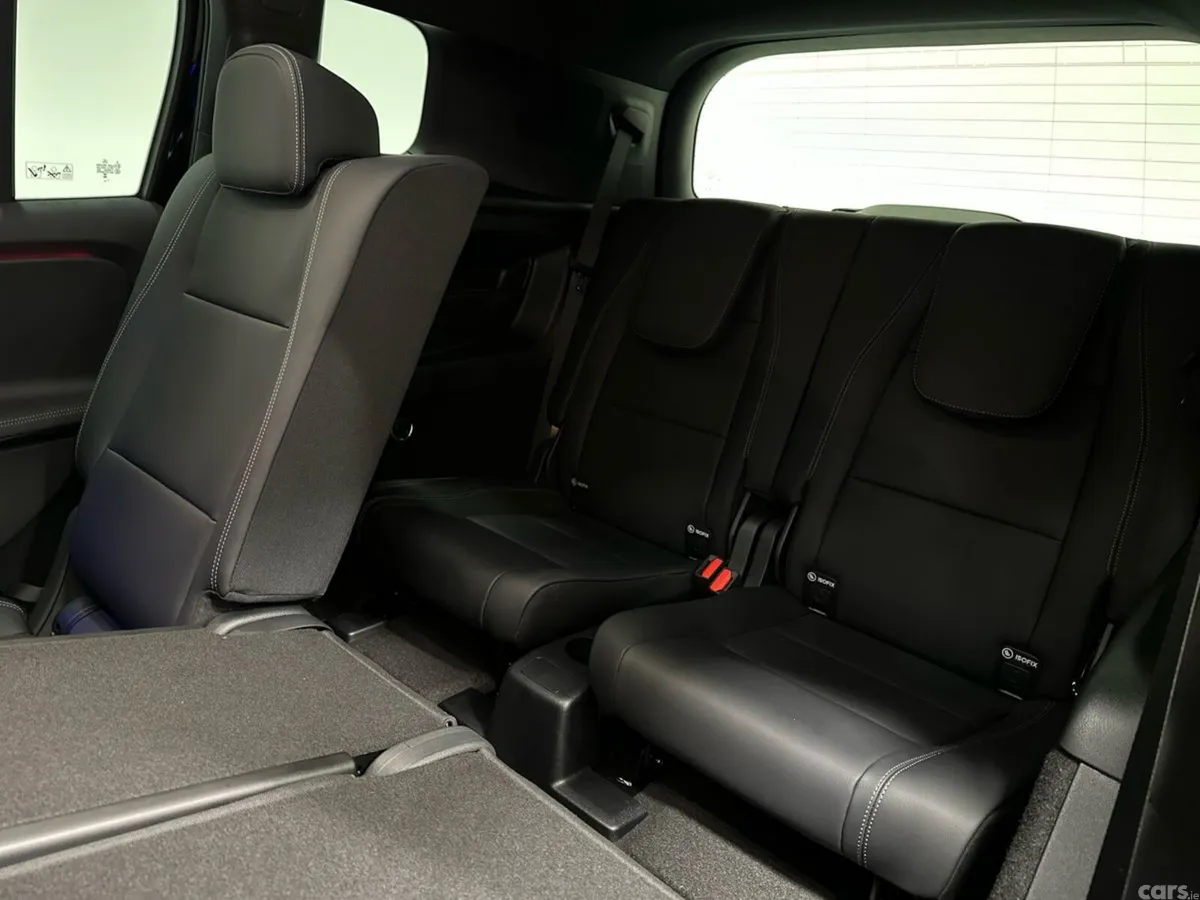 Mercedes-Benz GLB SUV, Petrol Hybrid, 2026, Black