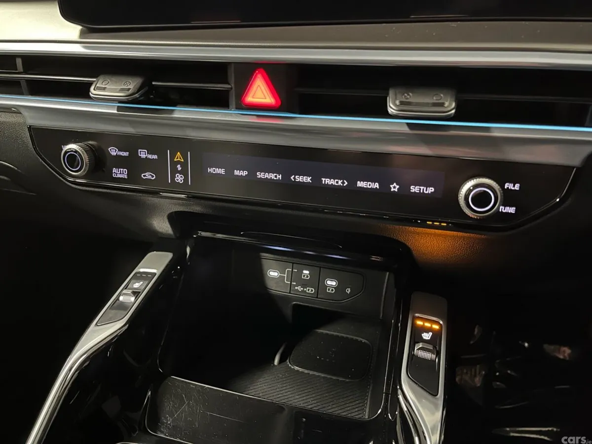 Kia Sorento SUV, Petrol Plug-in Hybrid, 2025, Blue