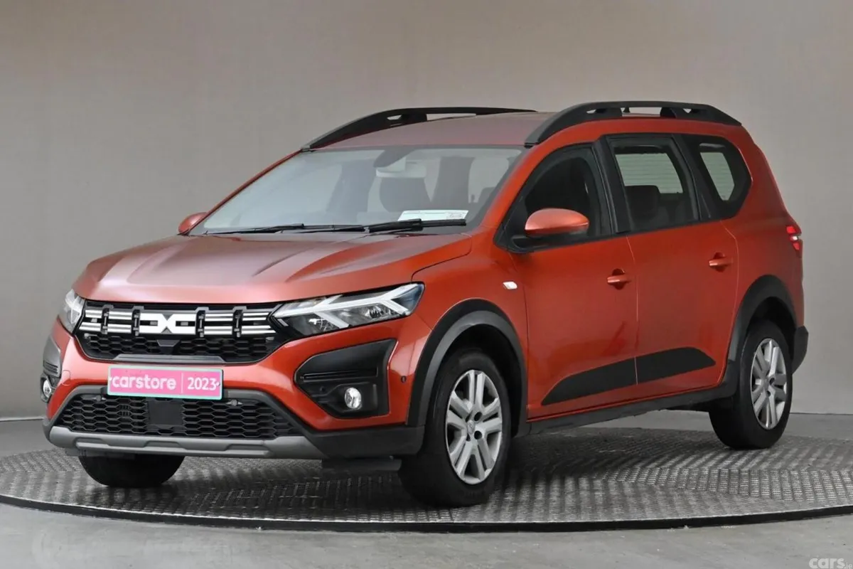 Dacia Jogger MPV, Petrol, 2023, Brown