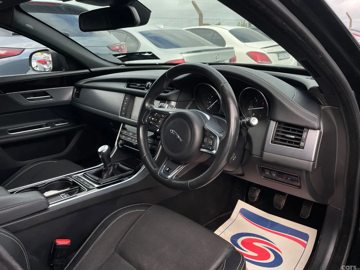 Jaguar XF Saloon, Diesel, 2017, Black