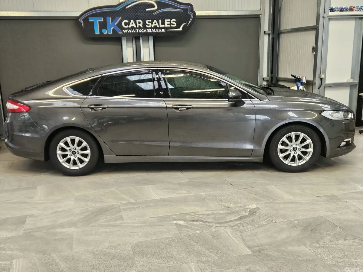 Ford Mondeo Hatchback, Diesel, 2018, Grey