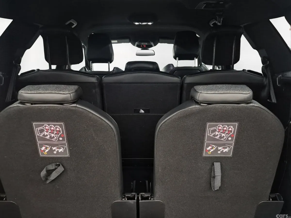 Peugeot 5008 MPV, Diesel, 2023, Grey