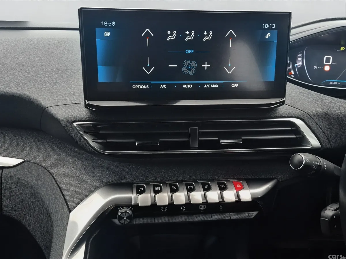 Peugeot 5008 MPV, Diesel, 2023, Grey
