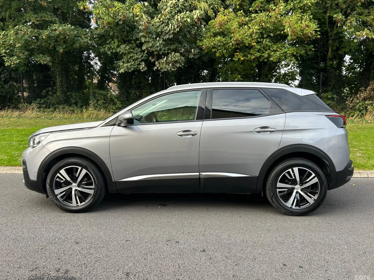 Peugeot 3008 MPV, Petrol, 2020, Grey