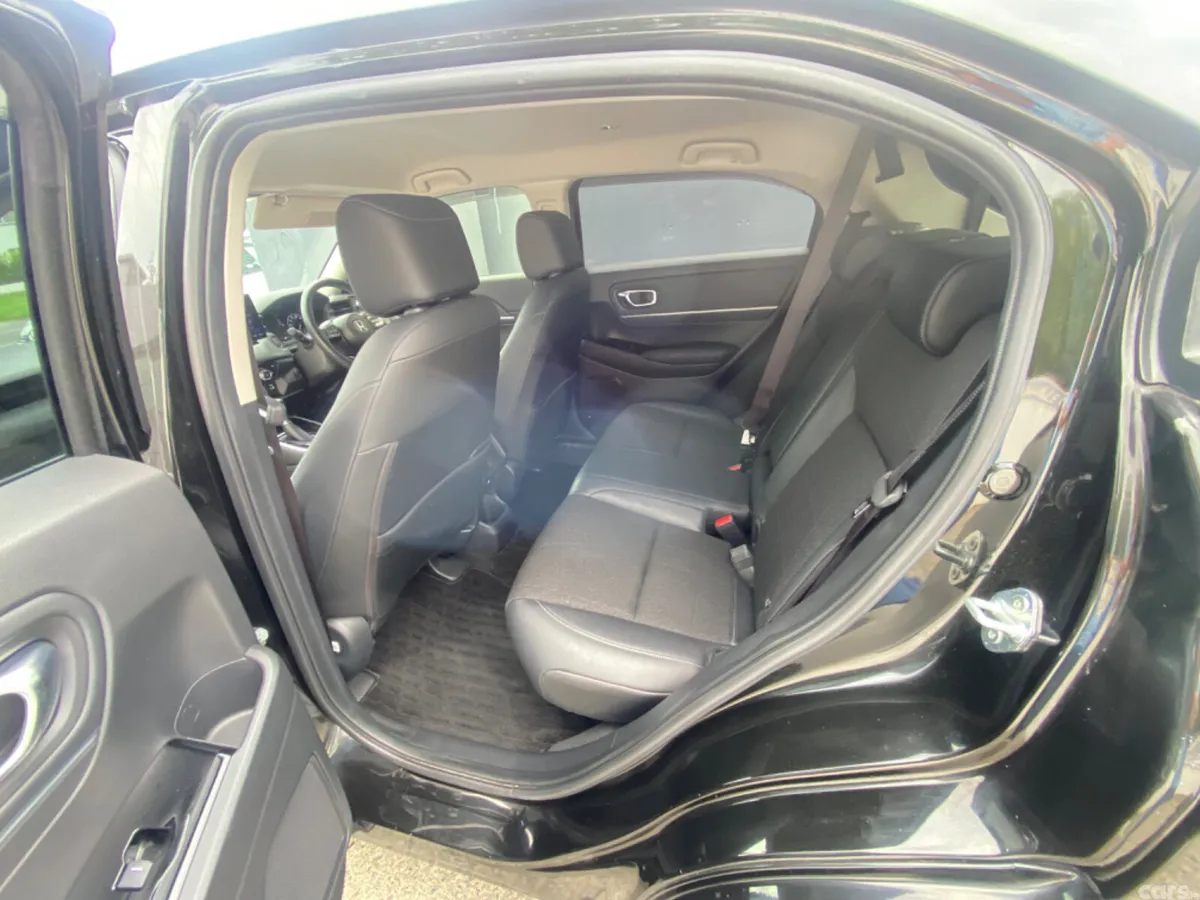 Honda Vezel Hatchback, Petrol Hybrid, 2021, Black