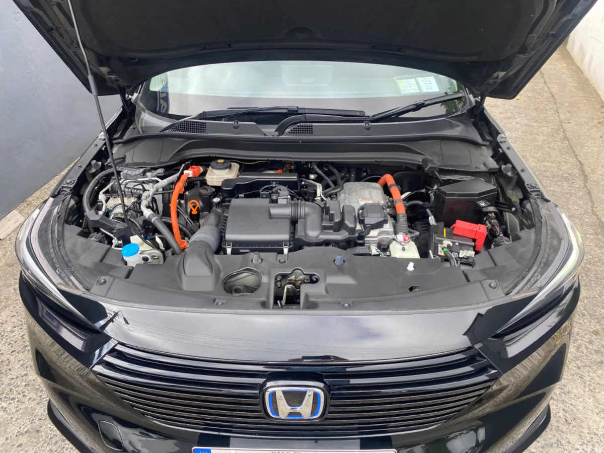 Honda Vezel Hatchback, Petrol Hybrid, 2021, Black