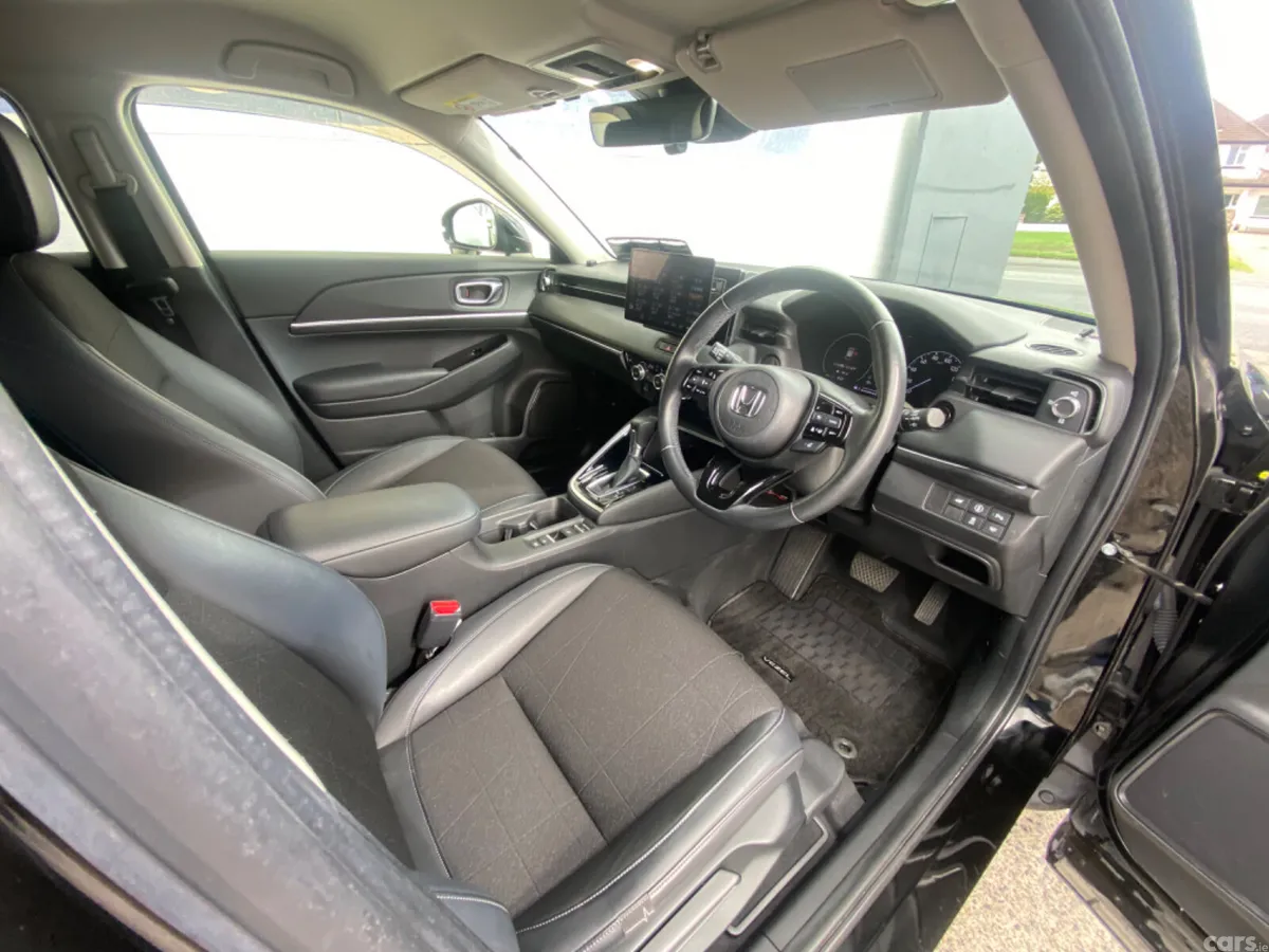 Honda Vezel Hatchback, Petrol Hybrid, 2021, Black