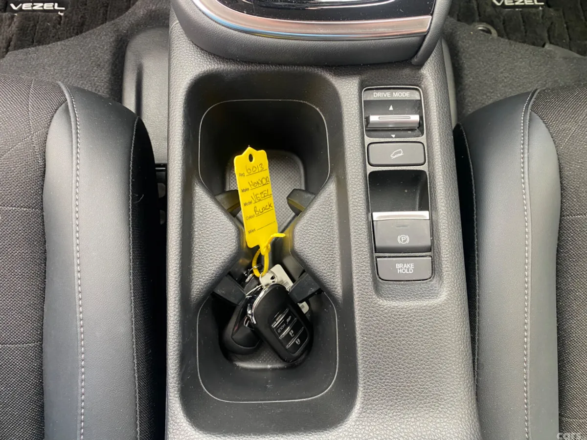 Honda Vezel Hatchback, Petrol Hybrid, 2021, Black