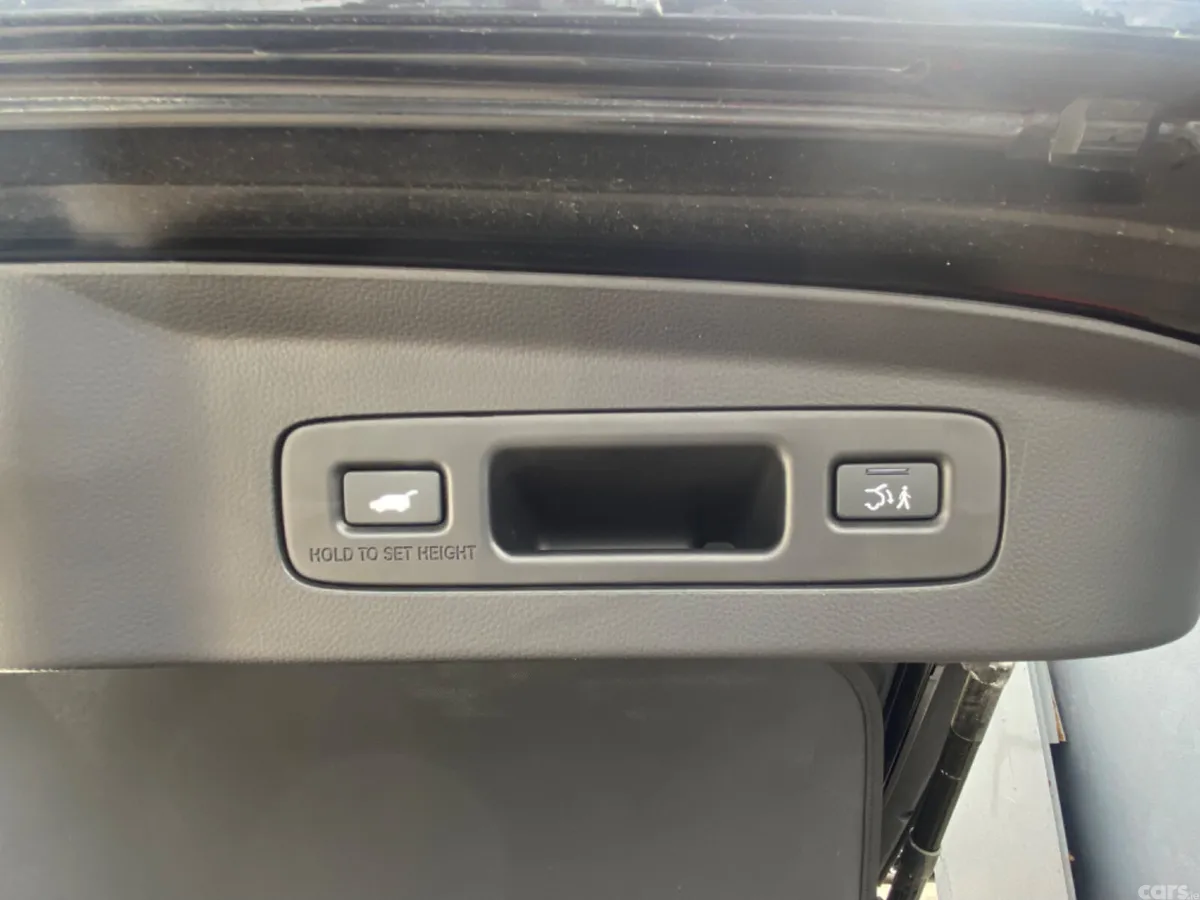 Honda Vezel Hatchback, Petrol Hybrid, 2021, Black