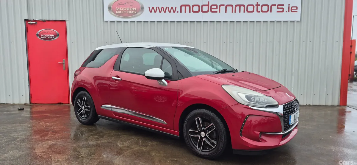 Citroen DS 3 Hatchback, Petrol, 2016, Red