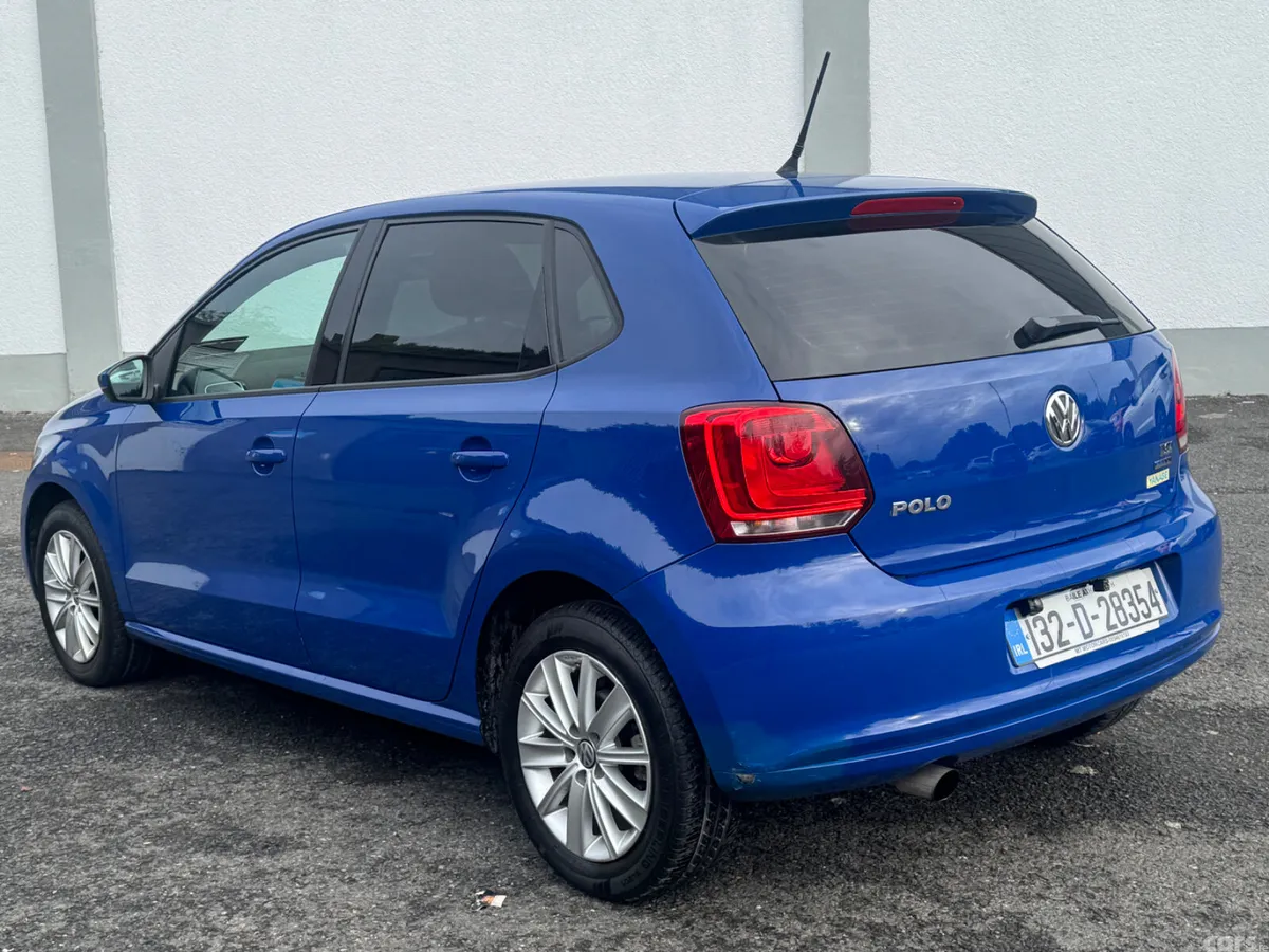 Volkswagen Polo Hatchback, Petrol, 2013, Blue