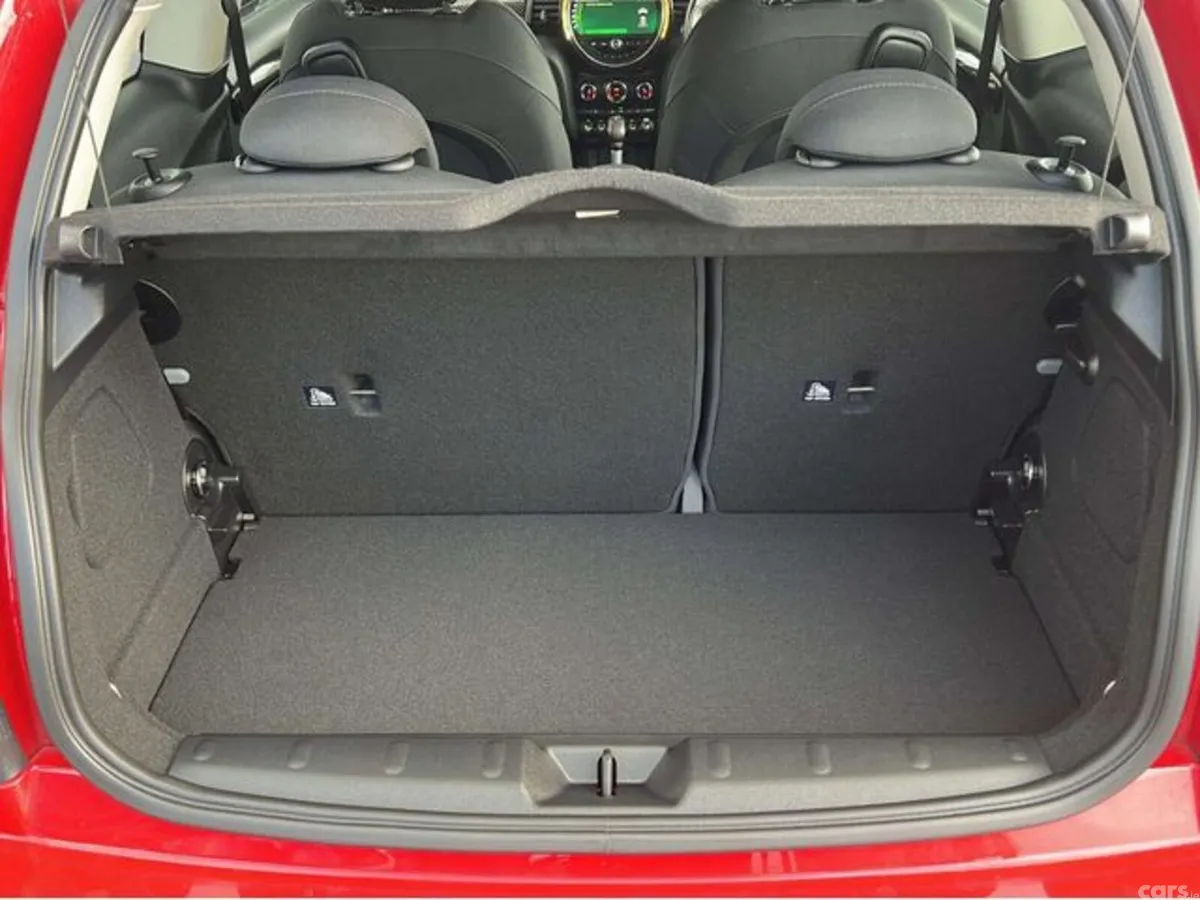Mini Cooper Hatchback, Diesel, 2020, Red