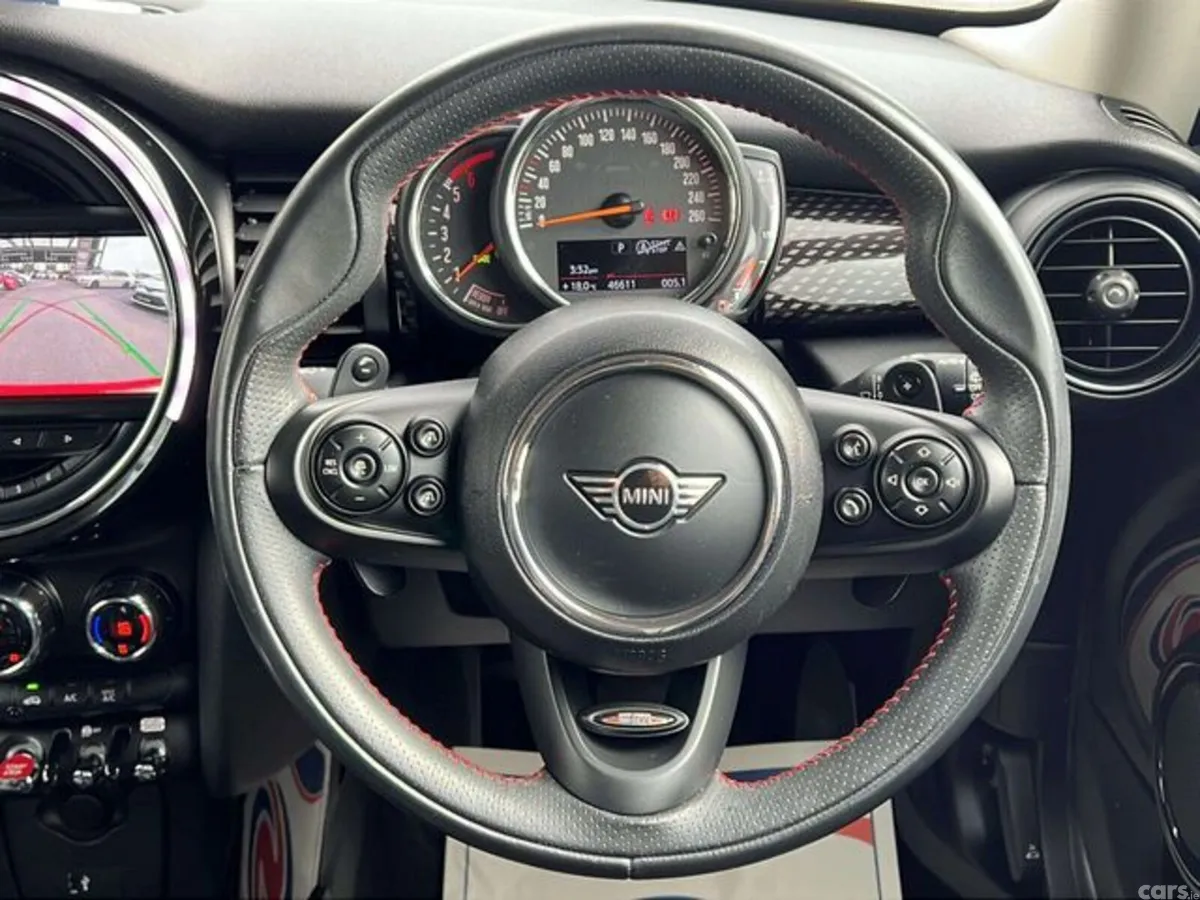 Mini Cooper Hatchback, Diesel, 2020, Red