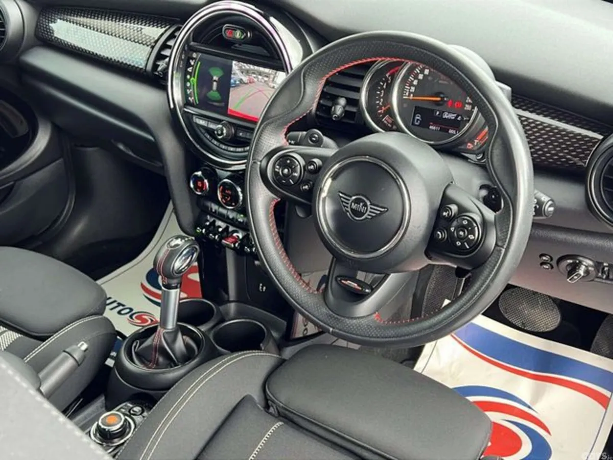 Mini Cooper Hatchback, Diesel, 2020, Red
