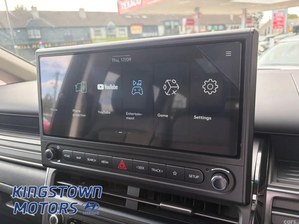 Hyundai Staria Minibus, Electric, 2027, Grey