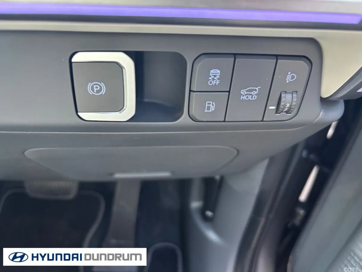 Hyundai Santa Fe Estate, Petrol Hybrid, 2025, Grey