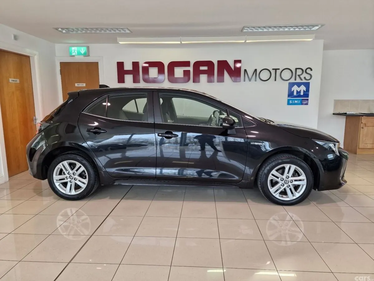 Toyota Corolla Hatchback, Petrol Hybrid, 2021, Black