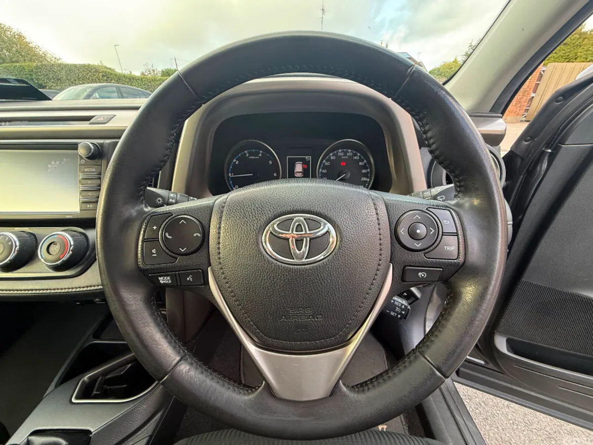 Toyota RAV4 MPV, Diesel, 2018, Grey