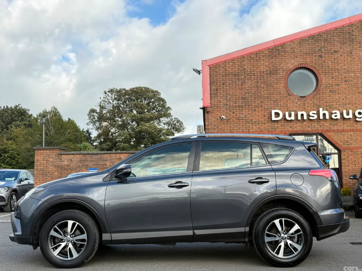 Toyota RAV4 MPV, Diesel, 2018, Grey