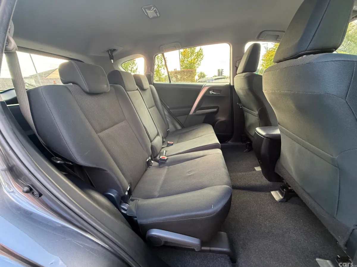 Toyota RAV4 MPV, Diesel, 2018, Grey