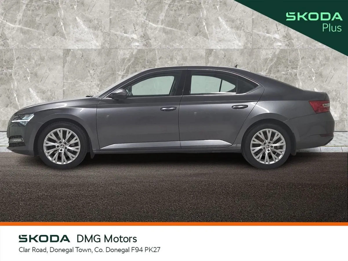 Skoda Superb Saloon, Diesel, 2023, Grey