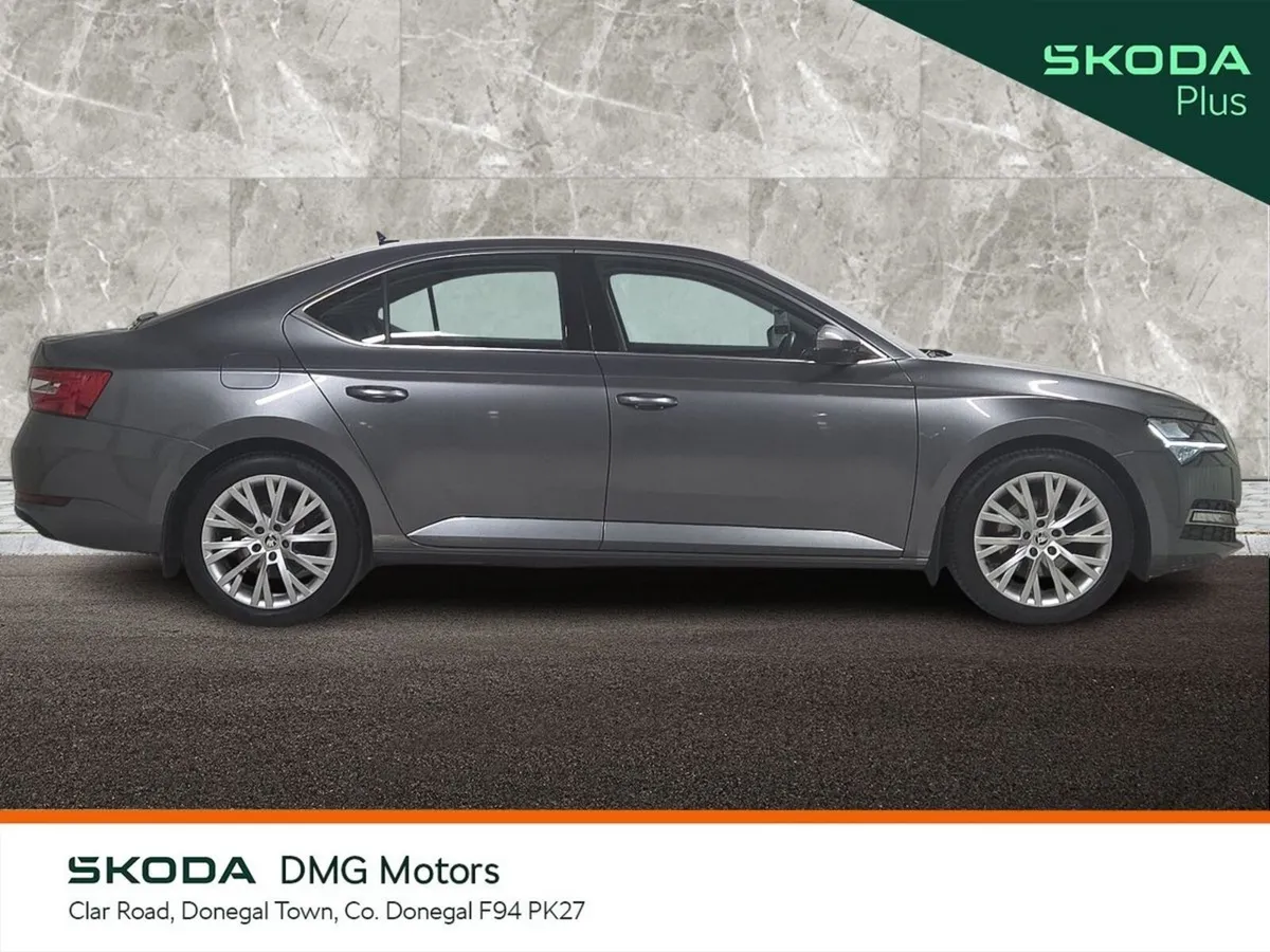 Skoda Superb Saloon, Diesel, 2023, Grey