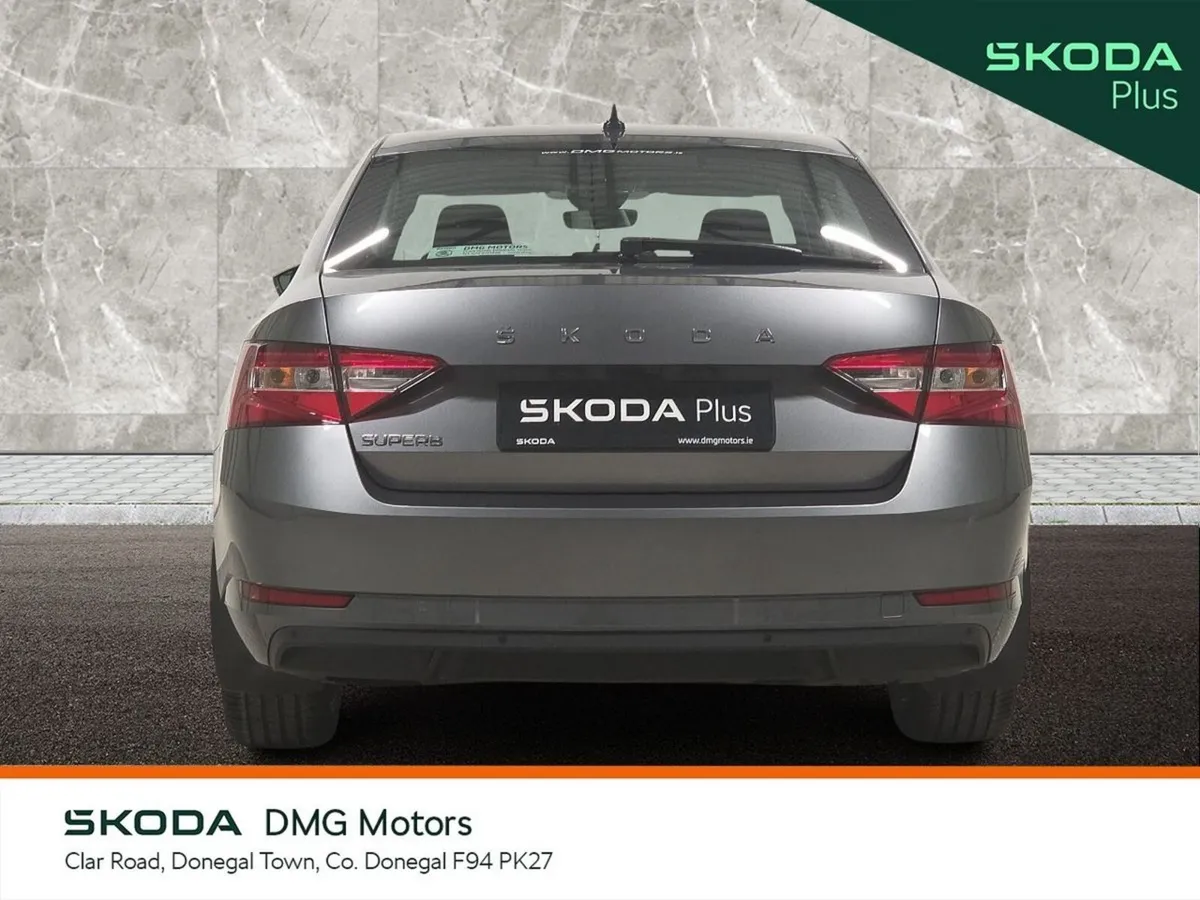 Skoda Superb Saloon, Diesel, 2023, Grey