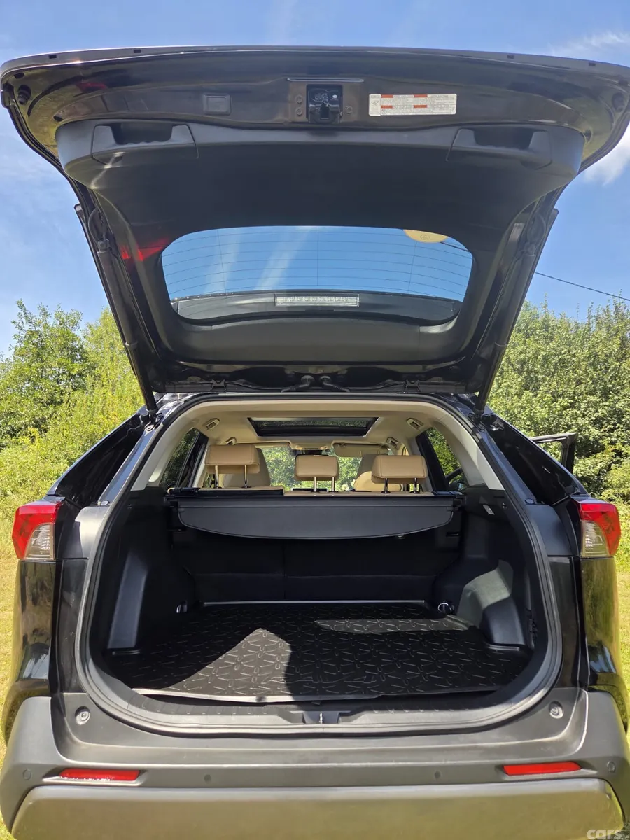 Toyota RAV4 SUV, Petrol Hybrid, 2021, Black