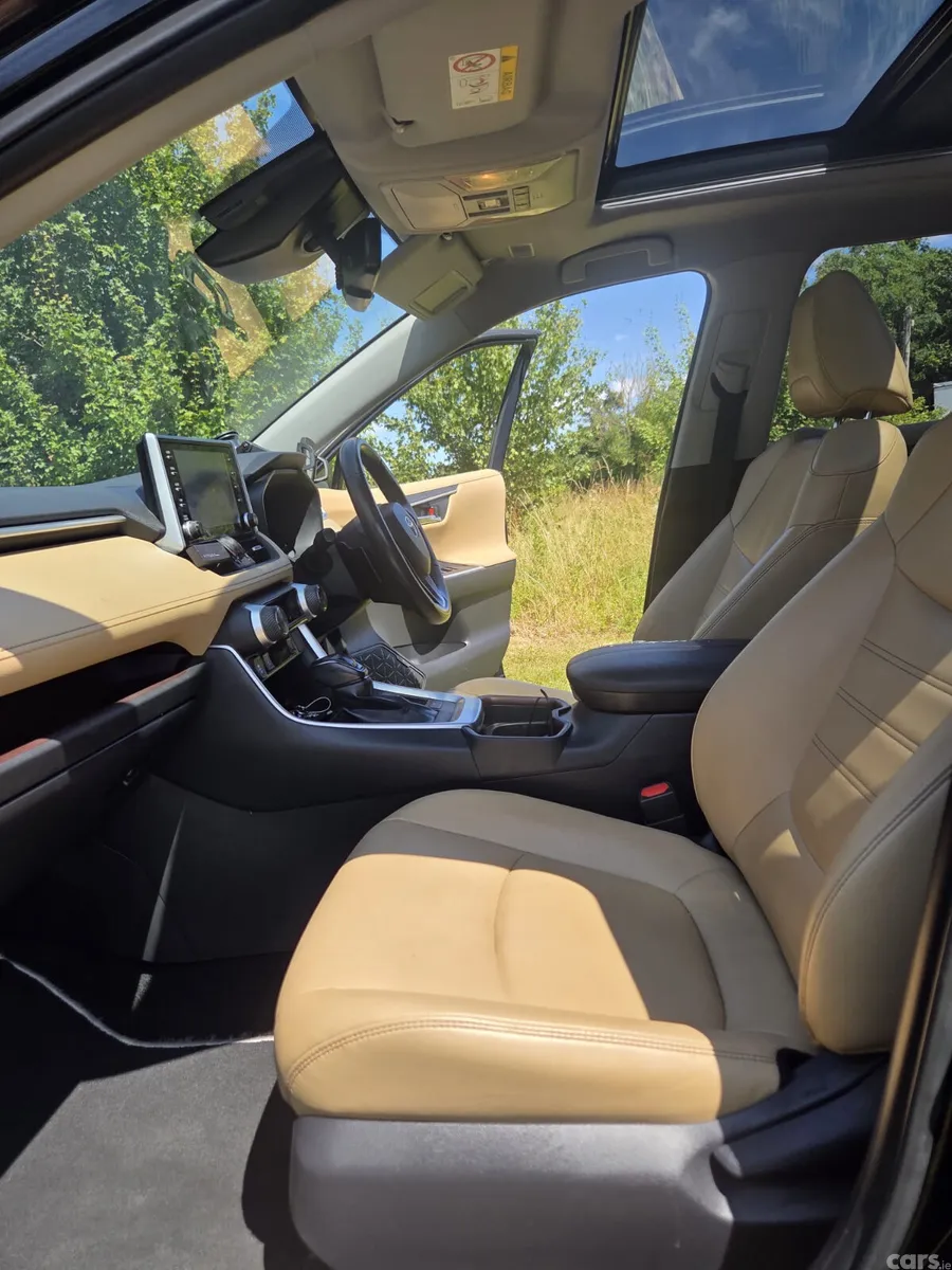 Toyota RAV4 SUV, Petrol Hybrid, 2021, Black