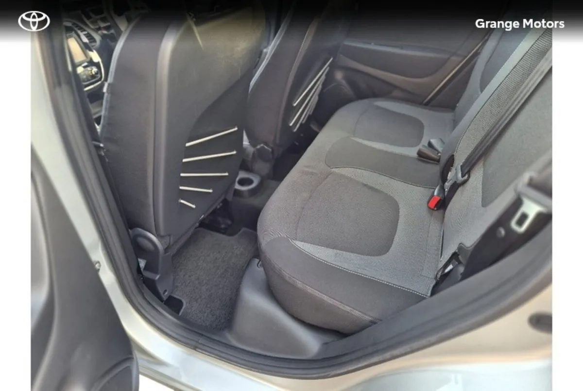 Renault Captur Hatchback, Diesel, 2016, Silver