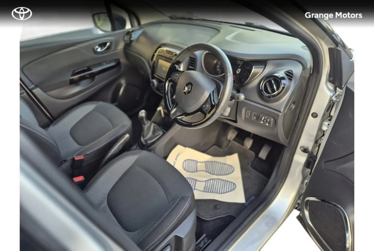 Renault Captur Hatchback, Diesel, 2016, Silver