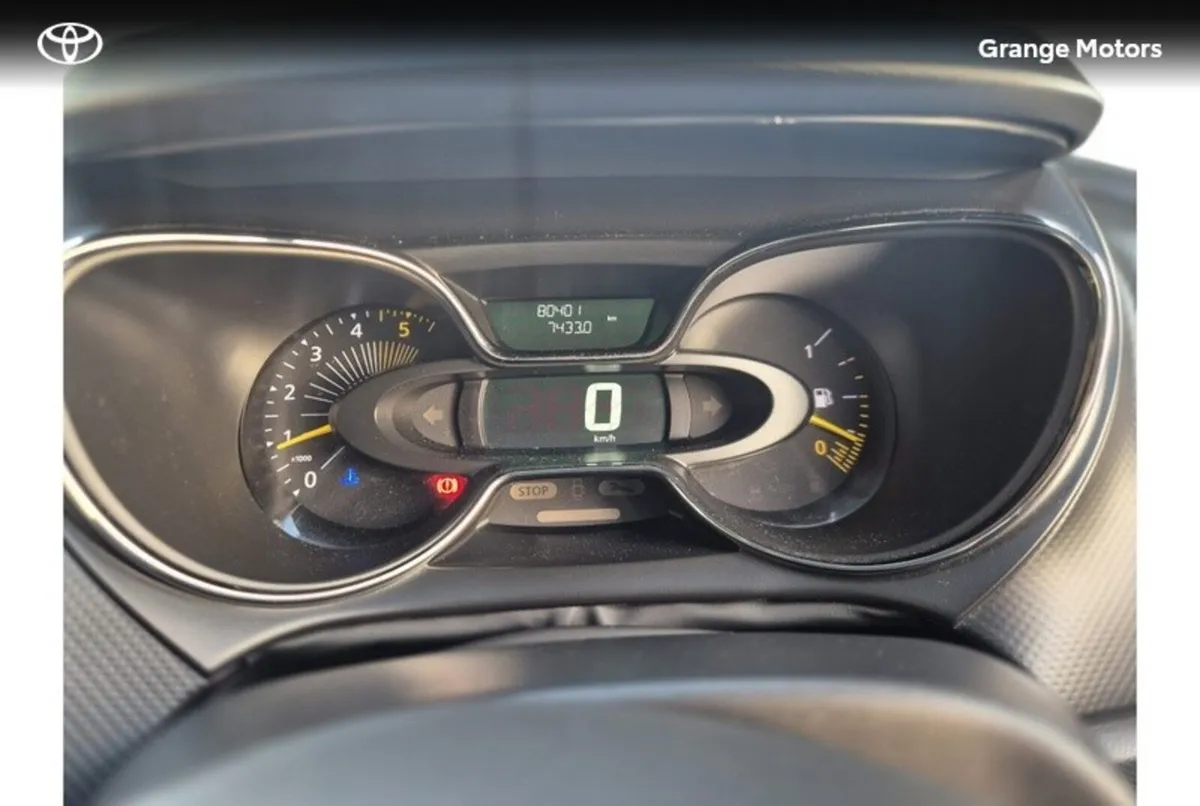 Renault Captur Hatchback, Diesel, 2016, Silver