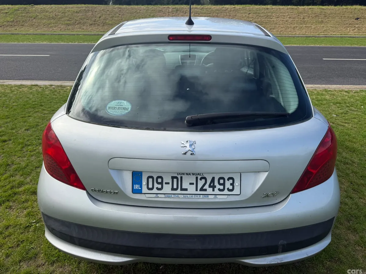 Peugeot 207 Hatchback, Diesel, 2009, Silver