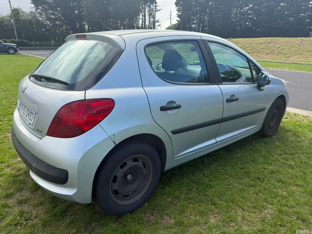 Peugeot 207 Hatchback, Diesel, 2009, Silver