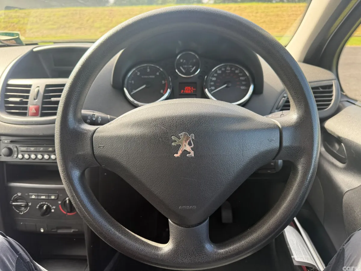 Peugeot 207 Hatchback, Diesel, 2009, Silver