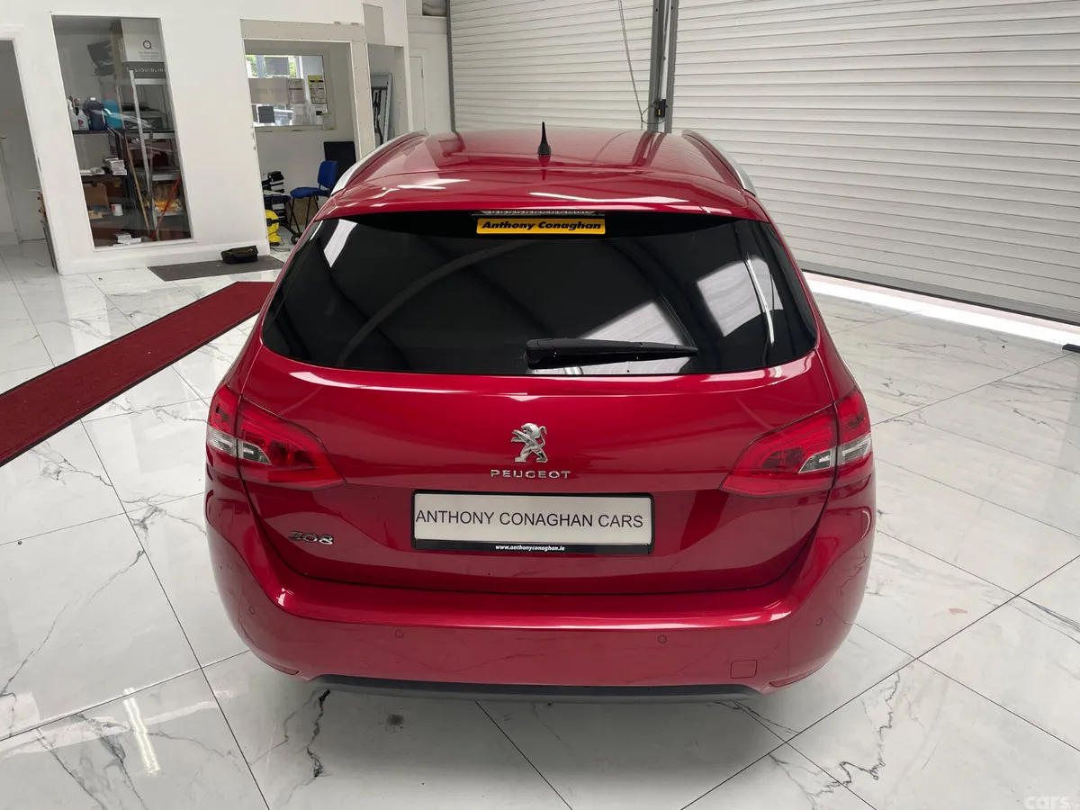 Peugeot 308 Estate, Diesel, 2021, Red