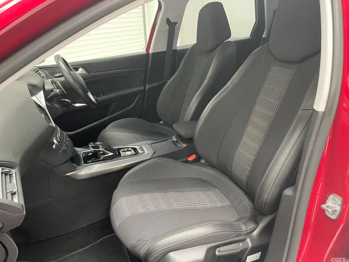 Peugeot 308 Estate, Diesel, 2021, Red
